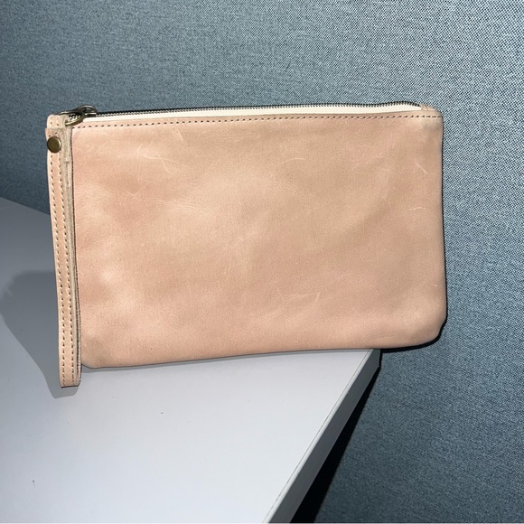 Carry 117 Ayni Leather Wristlet - Picture 3 of 9